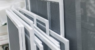 Москитные сетки на пластиковые окна Сасово купить по цене от 940 руб.